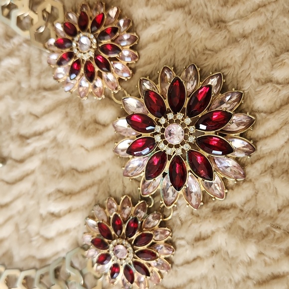 Vintage Flower Burst Choker - Picture 3 of 7